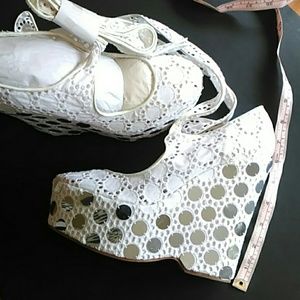 Betsy Johnson strappy platform wedge